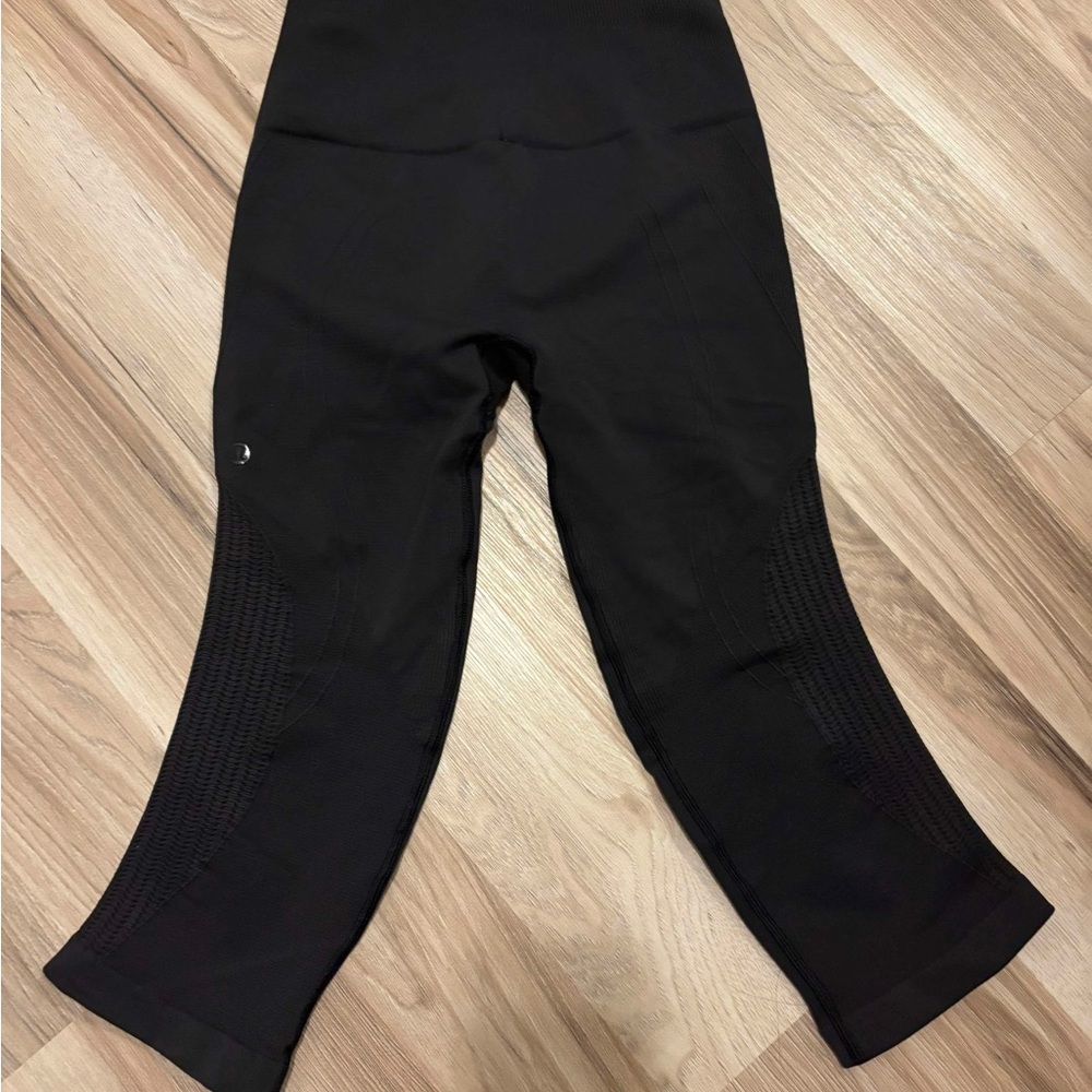 Lululemon Black Cropped Leggings